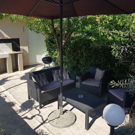 Apartment Tara Pula Bagian luar foto