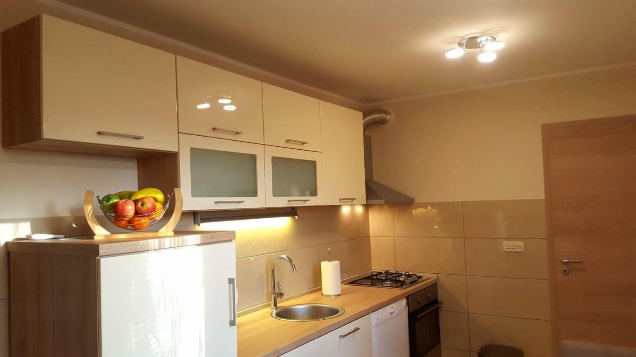 Apartment Tara Pula Bagian luar foto