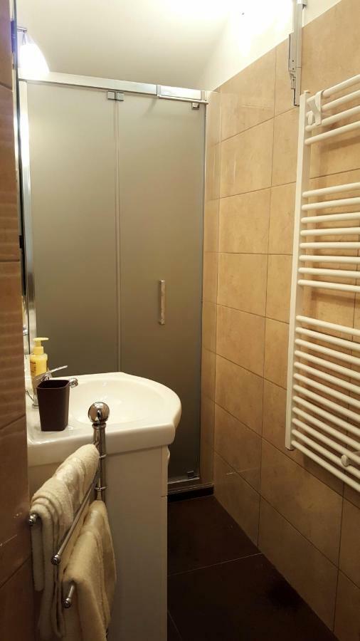 Apartment Tara Pula Bagian luar foto
